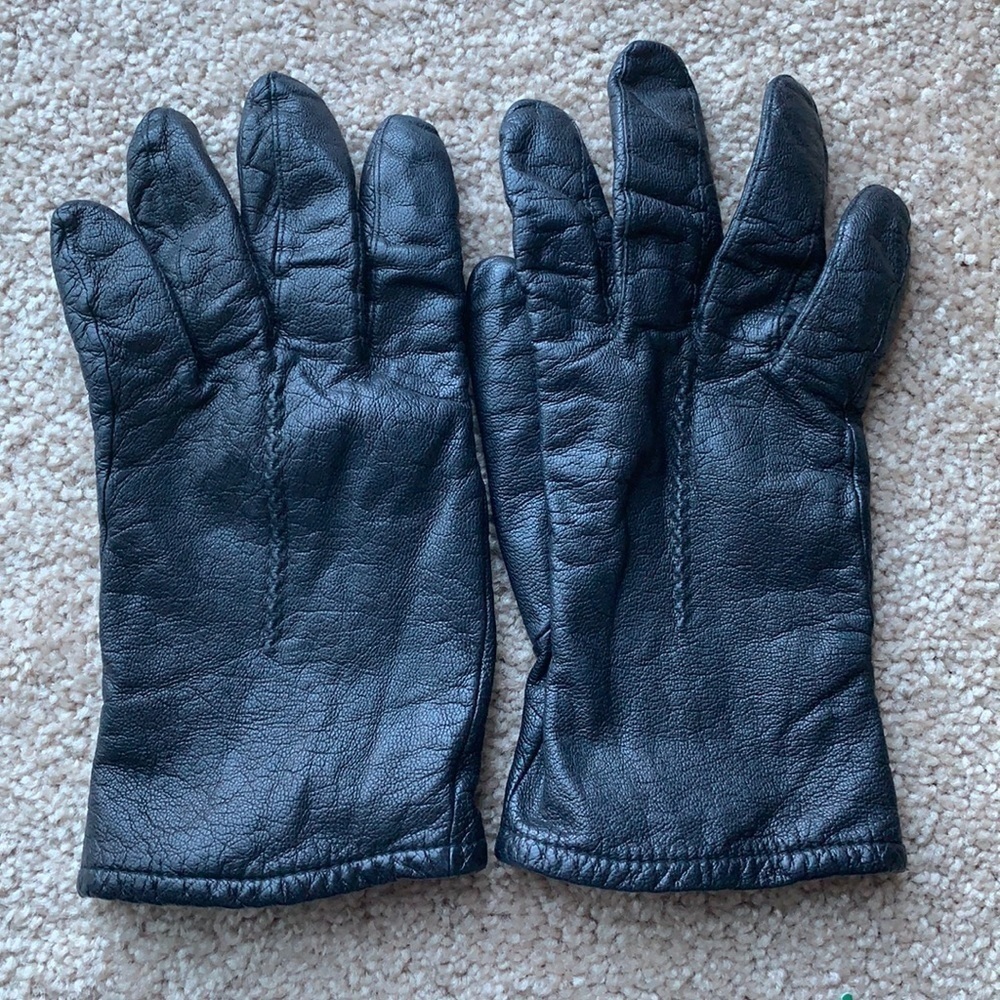 Genuine leather gloves